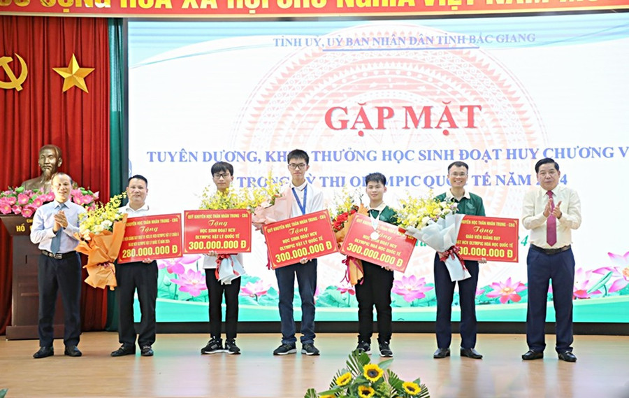 Những “Gương mặt vàng” của Giáo dục Bắc Giang.