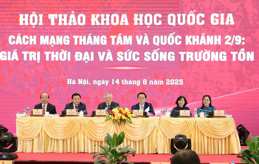 Quang cảnh hội thảo Khoa học quốc gia.