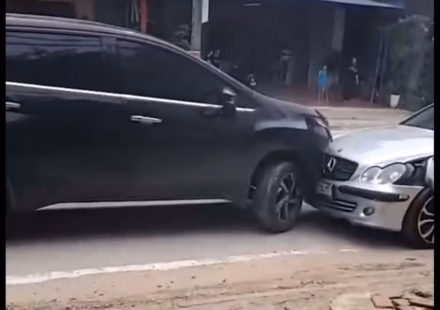 Hình ảnh được camera do người dân ghi lại vụ việc.