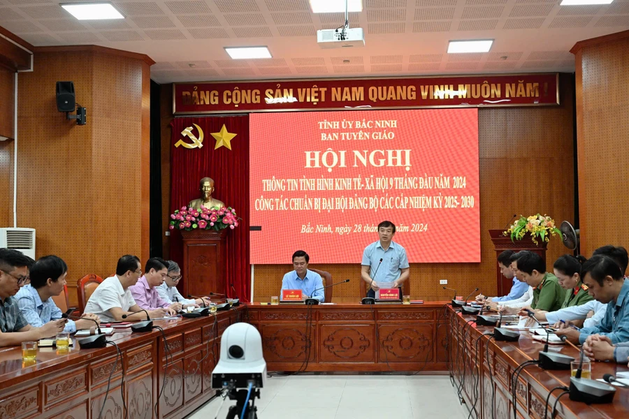 Quang cảnh hội nghị.