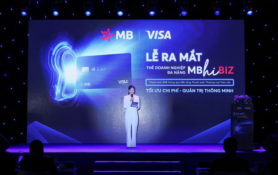 Quang cảnh buổi ra mắt.