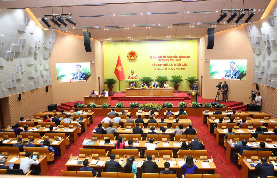 Quang cảnh kỳ họp. z6782668557313-671586bc9fb006313c944fd896720e2f.jpg