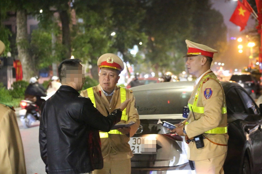 CSGT làm nhiệm vụ dịp Tết.