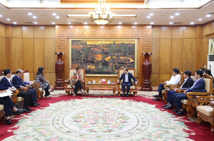 Quang cảnh buổi tiếp và làm việc. 30-12.png