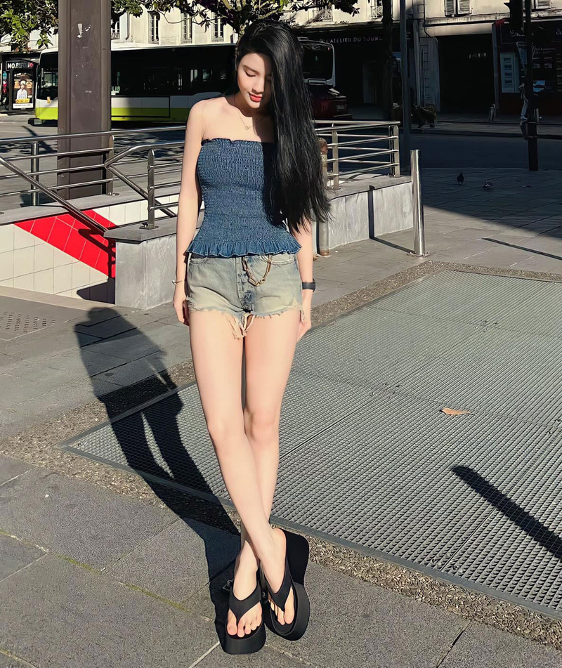 Nhan sắc gây thương nhớ của hotgirl Hà Thành, bạn gái tin đồn Quang Hải 