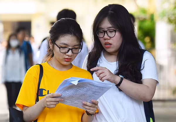 Học chắc kiến thức cơ bản để làm tốt bài thi môn Vật lý