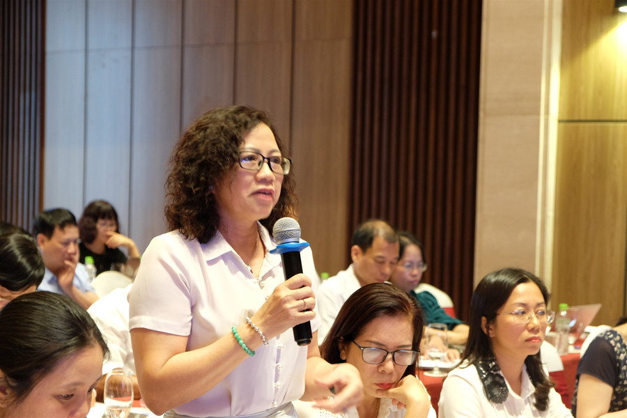 Tập trung cao độ bồi dưỡng đội ngũ giáo viên triển khai thực hiện chương trình mới ảnh 1