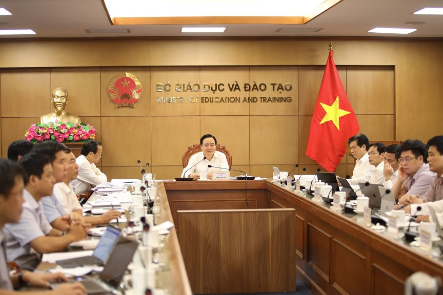Bộ trưởng Phùng Xuân Nhạ nêu 5 nhiệm vụ quan trọng trong tổ chức thi tốt nghiệp THPT 2020 ảnh 1