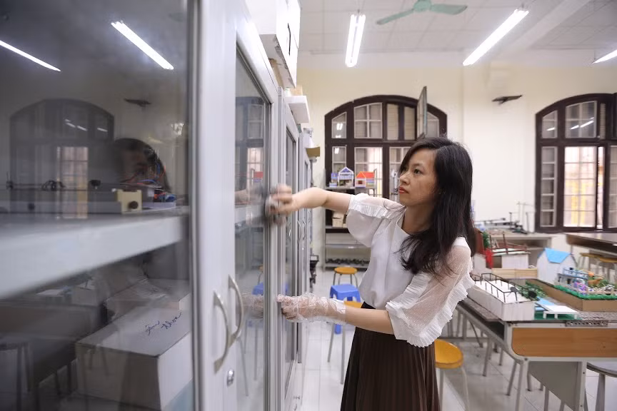 Thứ trưởng Bộ GD&ĐT Phạm Ngọc Thưởng: Tìm giải pháp tháo gỡ khó khăn cho các cơ sở giáo dục ảnh 1