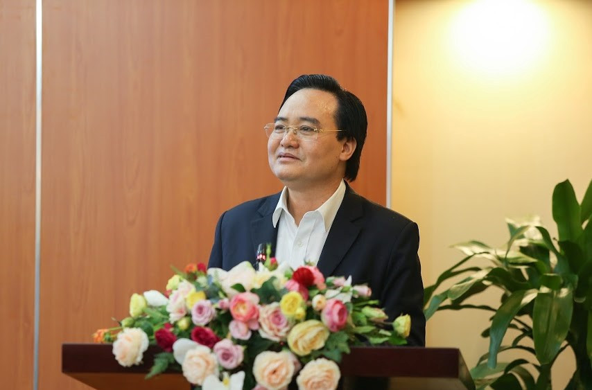 Bộ trưởng Phùng Xuân Nhạ: Biến “nguy” thành “cơ” trong dịch Covid-19 Bộ trưởng Phùng Xuân Nhạ: Biến “nguy” thành “cơ” trong dịch Covid-19