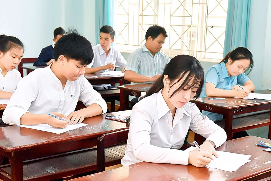 Đề tham khảo môn Ngữ văn: Cơ bản, phù hợp với mục tiêu tinh giản