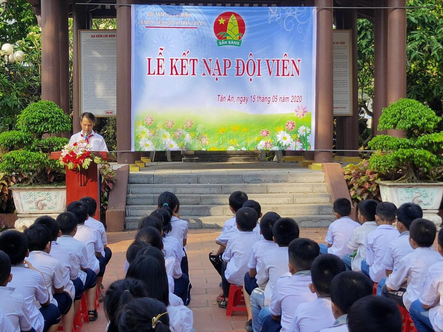 Liên đội Trường tiểu học Thị trấn Tân An tổ chức kết nạp đội viên năm học 2019-2020 ảnh 1 Liên đội Trường tiểu học Thị trấn Tân An tổ chức kết nạp đội viên năm học 2019-2020 ảnh 1