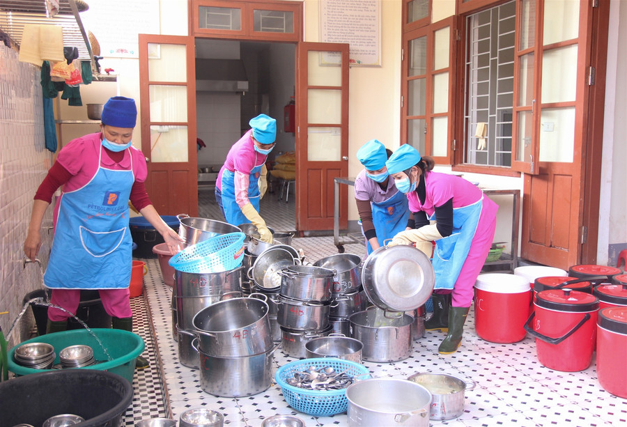 Nghệ An: Đề nghị hơn 2.000 GV, nhân viên trường ngoài công lập được hưởng gói hỗ trợ của Chính phủ ảnh 2 Nghệ An: Đề nghị hơn 2.000 GV, nhân viên trường ngoài công lập được hưởng gói hỗ trợ của Chính phủ ảnh 2