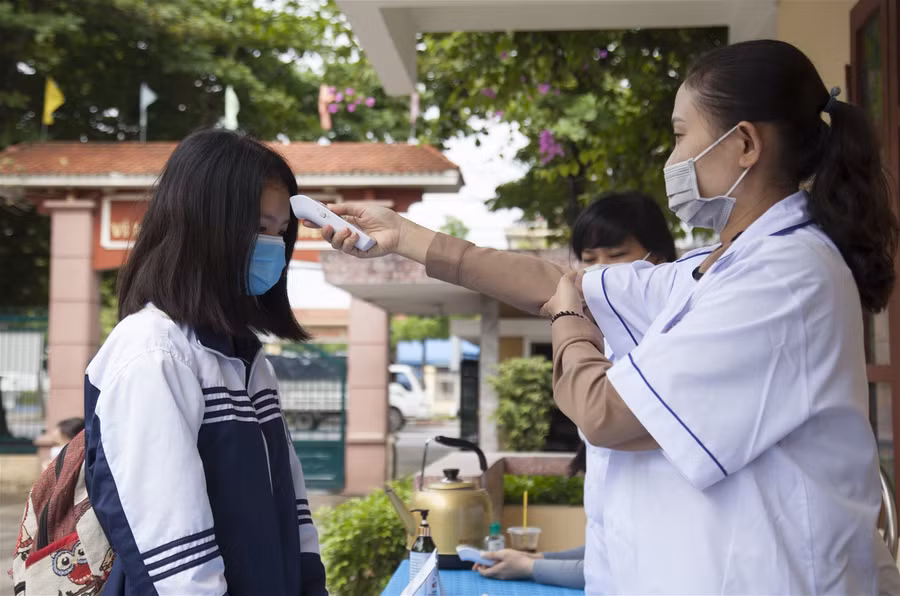 Học sinh dân tộc nội trú hồ hởi quay trở lại trường sớm ảnh 2