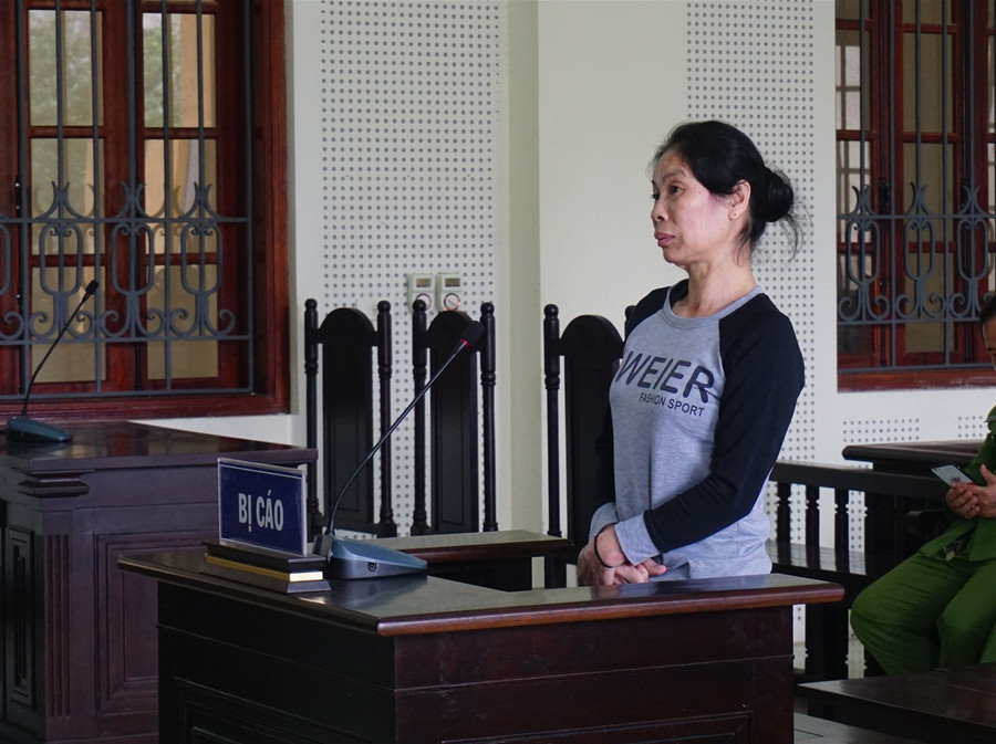 Nghệ An: Nhặt được ma túy đem bán, người phụ nữ lĩnh án 20 năm tù Nghệ An: Nhặt được ma túy đem bán, người phụ nữ lĩnh án 20 năm tù