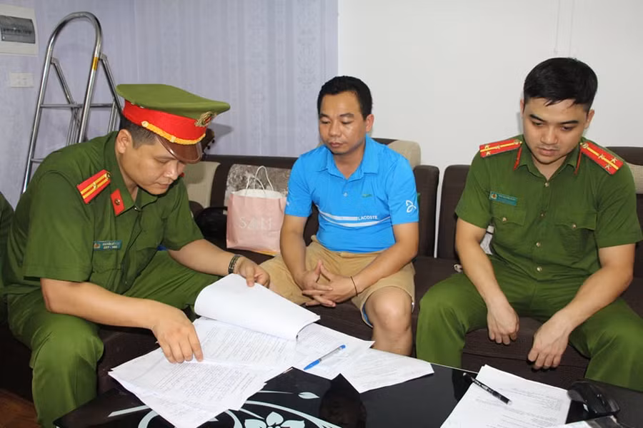 Bắt cán bộ tỉnh bòn rút số tiền rất lớn từ dự án hỗ trợ dân tộc Ơ Đu