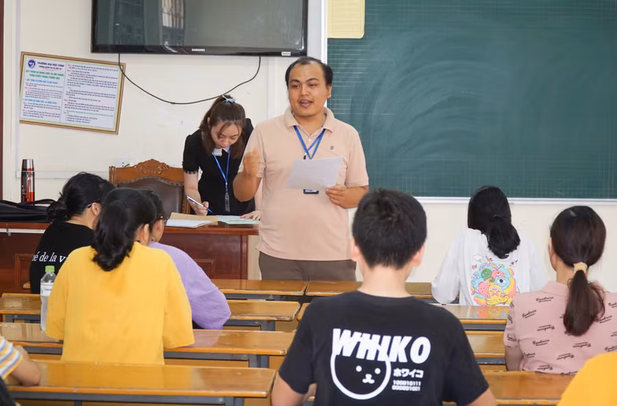 Nghệ An: Hơn 2.000 thí sinh thi bước vào thi chuyên lớp 10 ảnh 3