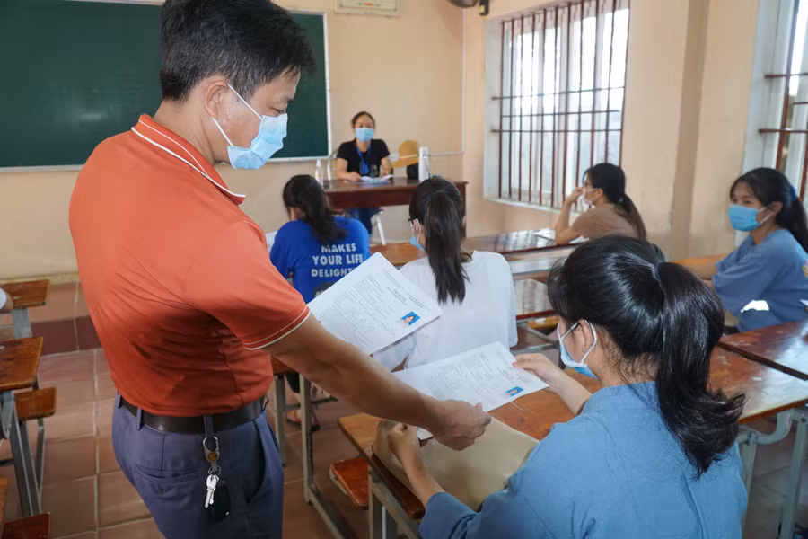 Thanh tra Bộ GD&ĐT kiểm tra các điểm thi tại Nghệ An ảnh 4