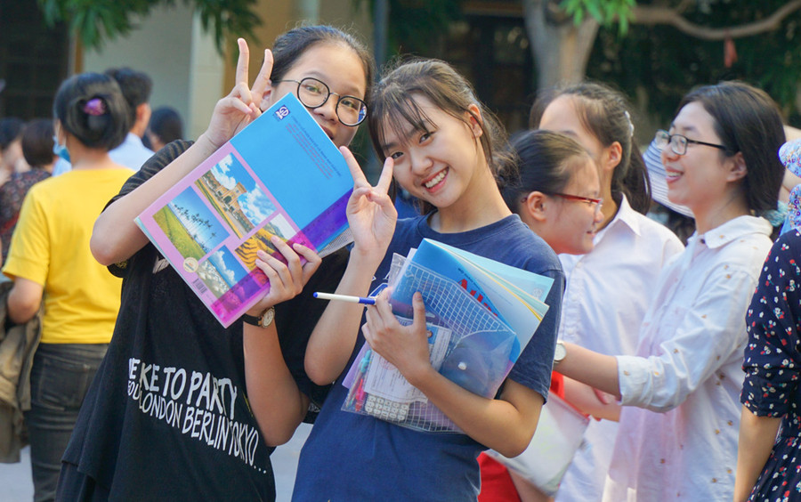 Hơn 2.000 thí sinh Nghệ An hoàn thành kỳ thi vào các trường THPT chuyên ảnh 3 Hơn 2.000 thí sinh Nghệ An hoàn thành kỳ thi vào các trường THPT chuyên ảnh 3