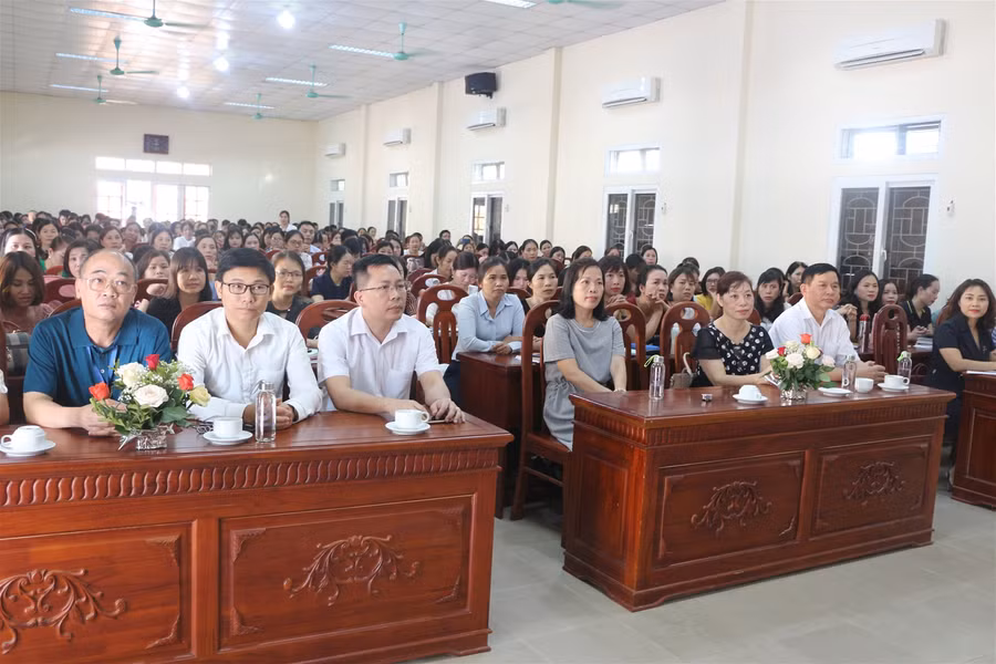 Nghệ An: Bồi dưỡng nghiệp vụ hơn 250 giáo viên chủ nhiệm phổ thông ảnh 2