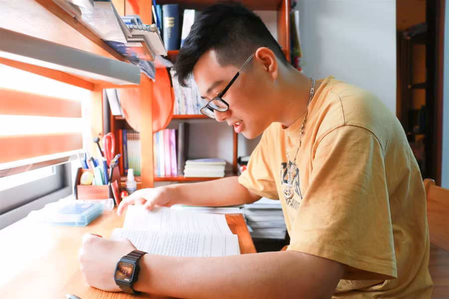 Nam sinh xứ Nghệ giành học bổng của 9 trường ĐH tại Mỹ ảnh 2