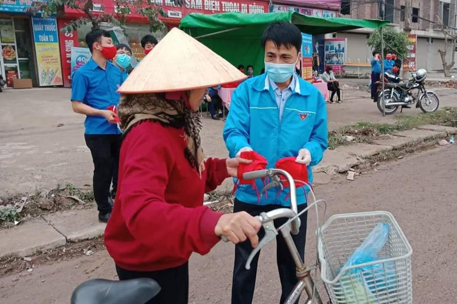 Sáng gương người thầy làm tốt tuyên truyền phòng chống dịch Covid-19 ảnh 3 Sáng gương người thầy làm tốt tuyên truyền phòng chống dịch Covid-19 ảnh 3