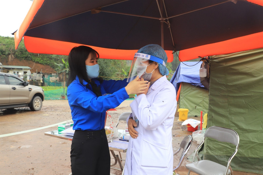 Quảng Ninh: Những nghĩa cử cao đẹp chung tay đẩy lùi dịch bệnh ảnh 3 Quảng Ninh: Những nghĩa cử cao đẹp chung tay đẩy lùi dịch bệnh ảnh 3