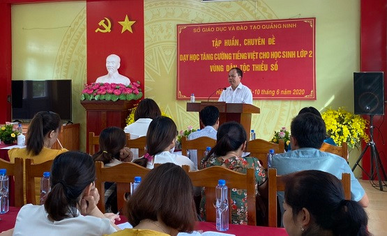 Quảng Ninh: Bồi dưỡng giáo viên phương pháp dạy học Tiếng Việt cho học sinh dân tộc thiểu số Quảng Ninh: Bồi dưỡng giáo viên phương pháp dạy học Tiếng Việt cho học sinh dân tộc thiểu số