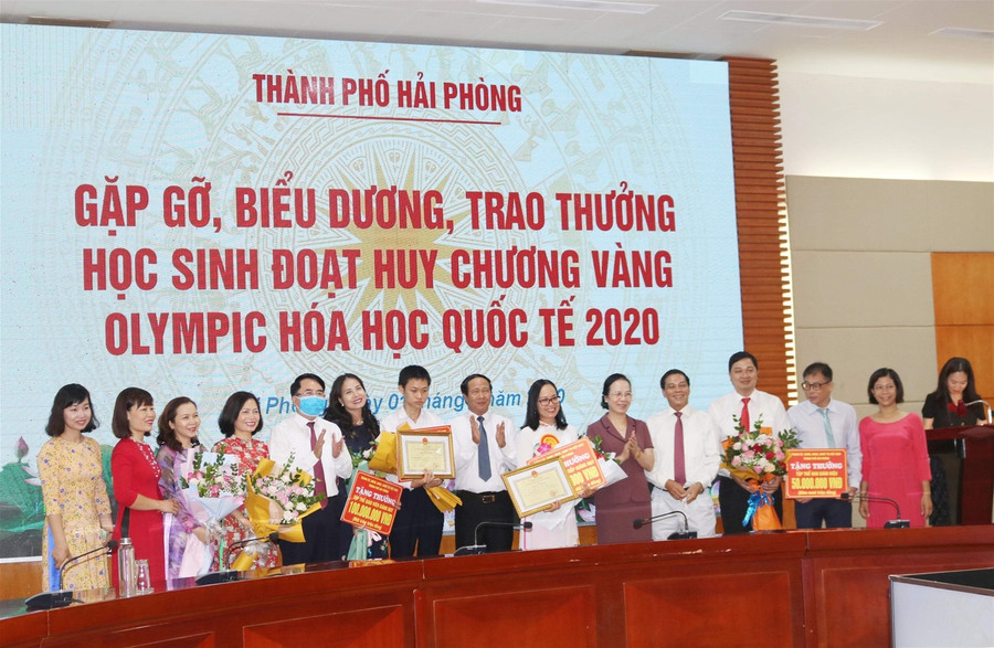 Hải Phòng trao thưởng 500 triệu đồng cho học sinh đoạt HCV Olympic Hóa học quốc tế