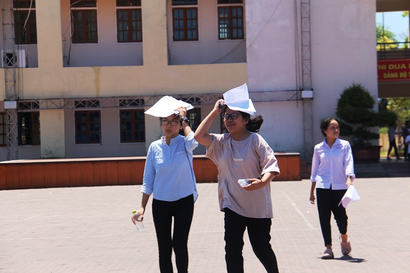 Hà Tĩnh: Đề Văn vào 10 mang hơi thở của địa phương ảnh 1