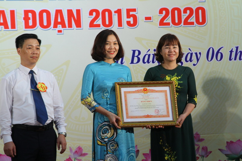 Yên Bái tuyên dương 121 điển hình ngành Giáo dục giai đoạn 2015-2020 ảnh 1 Yên Bái tuyên dương 121 điển hình ngành Giáo dục giai đoạn 2015-2020 ảnh 1