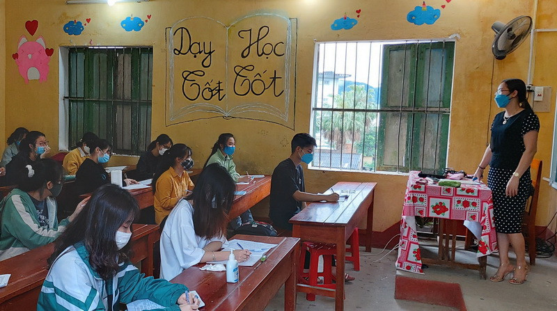 Yên Bái: Hình ảnh buổi học đầu tiên sau kỳ nghỉ chống dịch Covid-19 ảnh 6 Yên Bái: Hình ảnh buổi học đầu tiên sau kỳ nghỉ chống dịch Covid-19 ảnh 6
