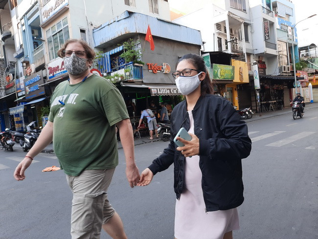 Không gian hiếm gặp ở Sài Gòn trước lễ 30/4 ảnh 7