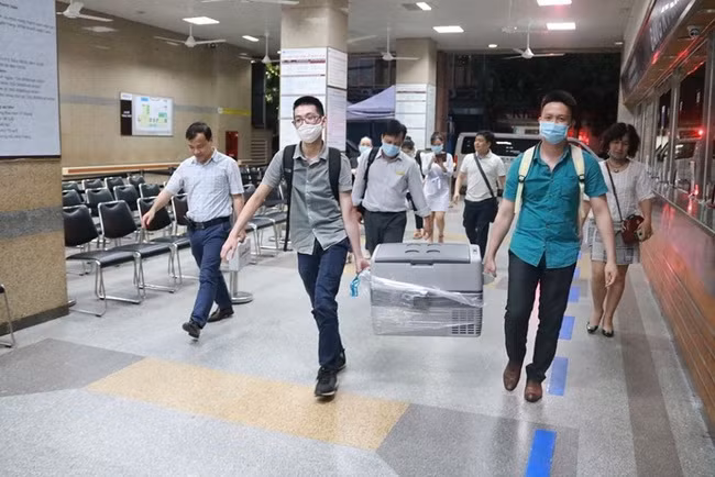 Ghép gan xuyên đêm cứu sống bệnh nhân xơ gan tại TP.HCM ảnh 5