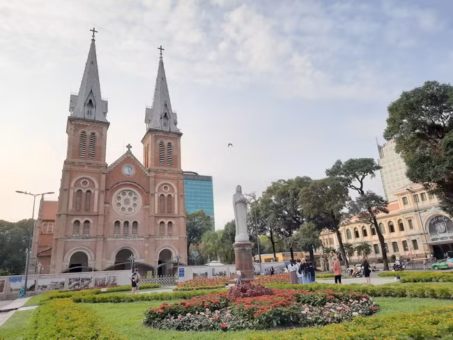 Những nét đẹp, di sản kiến trúc ở Sài Gòn sau 45 năm ảnh 4