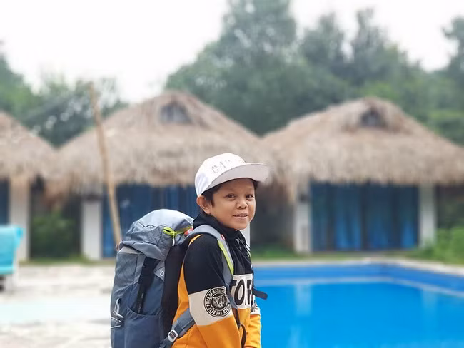 Phượt thủ “tí hon” khởi nghiệp từ niềm đam mê du lịch