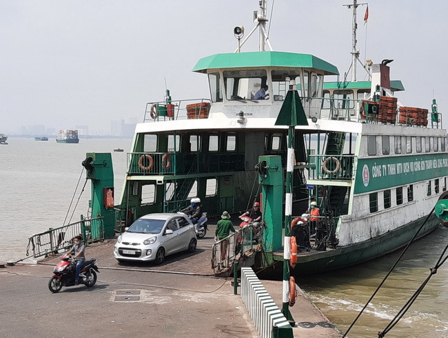 TP.HCM: Xe taxi, xe công nghệ được hoạt động từ ngày 23/4 ảnh 1 TP.HCM: Xe taxi, xe công nghệ được hoạt động từ ngày 23/4 ảnh 1