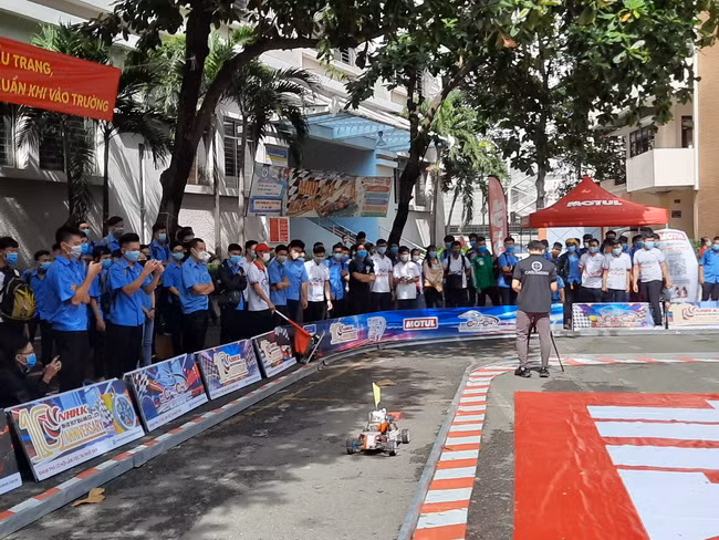 Kịch tính cuộc thi “Mini Car Racing 2020” ảnh 13