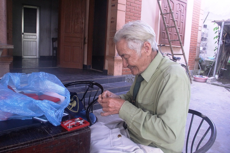 Hà Tĩnh: Ký ức về người lính “giật súng” đồng đội, bắn cháy 3 xe tăng địch ảnh 2