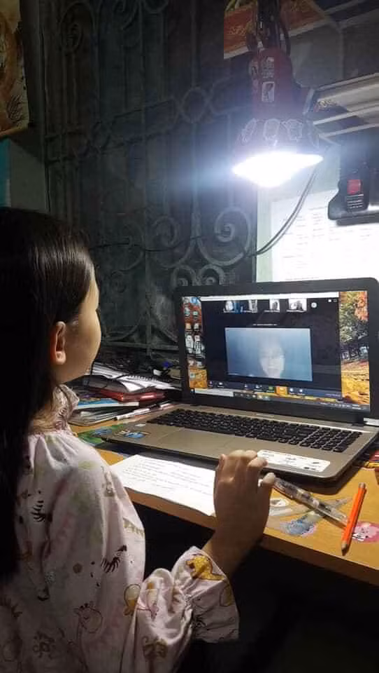 Dạy học trực tuyến: Cần phụ huynh đồng hành ảnh 2