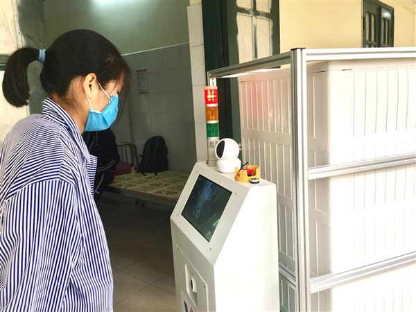 Robot “chống” Covid-19 thương hiệu Việt ảnh 1 Robot “chống” Covid-19 thương hiệu Việt ảnh 1