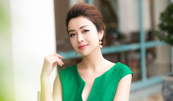 Con gái Jennifer Phạm tròn 2 tháng xinh như thiên thần Con gái Jennifer Phạm tròn 2 tháng xinh như thiên thần