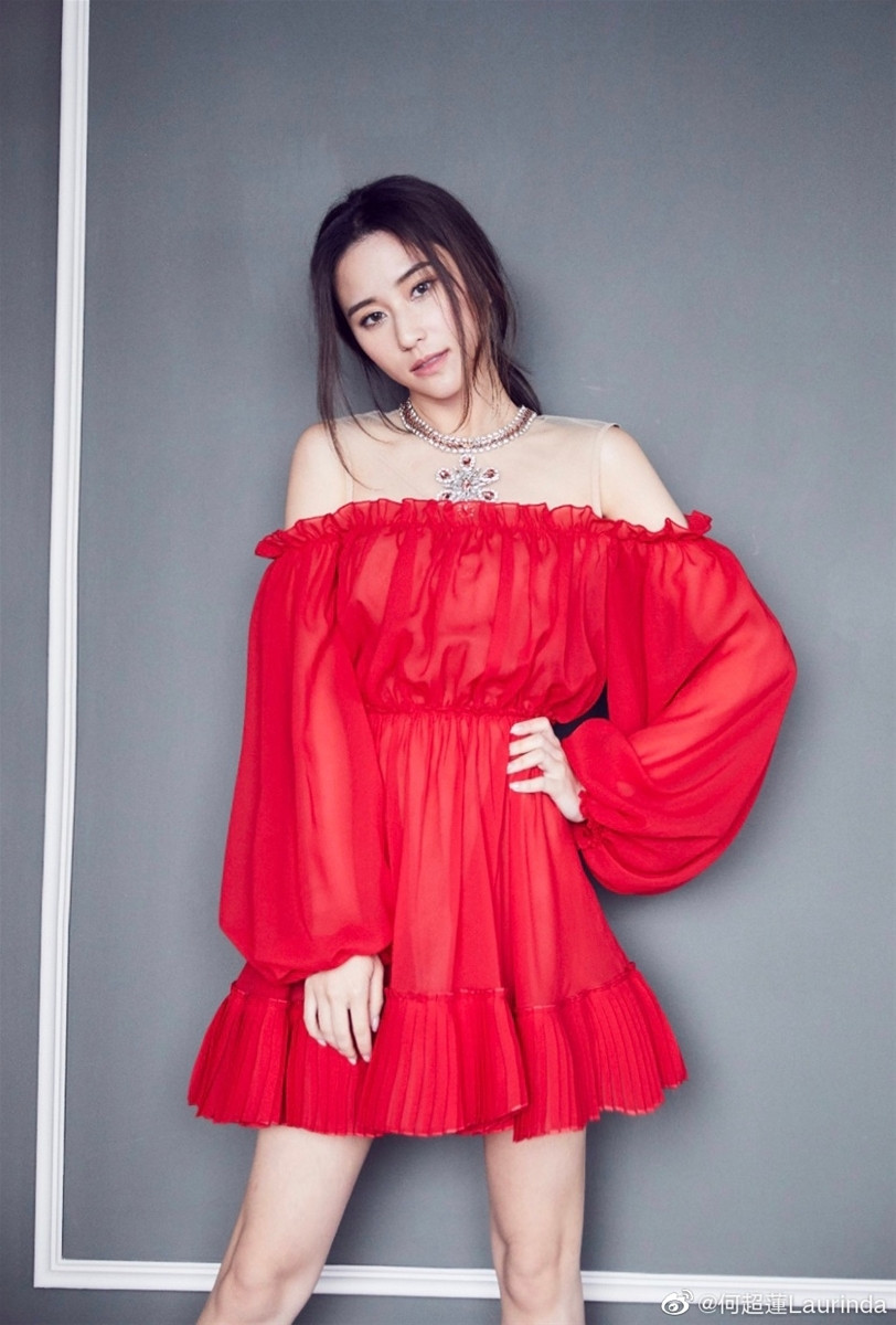 Cuộc sống ngập trong nhung lụa của 3 cô con gái ông trùm sòng bạc Macau