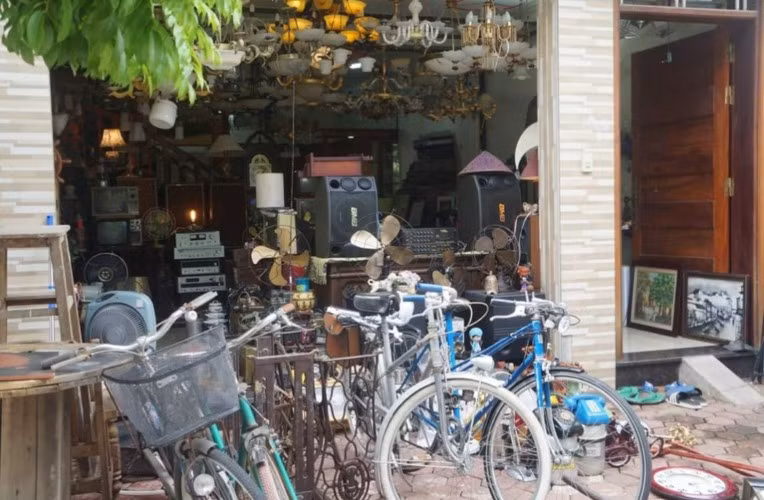 Một tháng 6 phiên hoài cổ ảnh 1