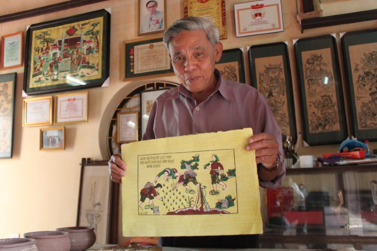 Ông Chế và mẫu tranh Đông Hồ mới nhất.