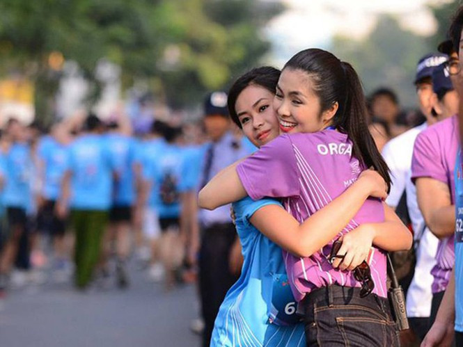 Tiên Nguyễn - Hà Tăng, cặp chị dâu em chồng thân thiết nhất V-Biz Tiên Nguyễn - Hà Tăng, cặp chị dâu em chồng thân thiết nhất V-Biz