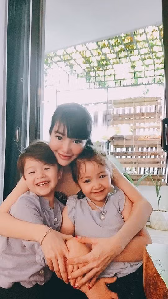 Elly Trần bất ngờ tiết lộ đã lâu lắm rồi không được gặp con ảnh 1