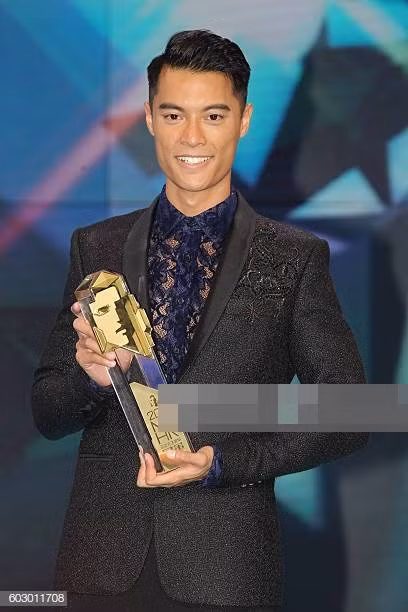 Ngoại tình với bạn diễn, 3 nam diễn viên TVB thân bại danh liệt ảnh 4