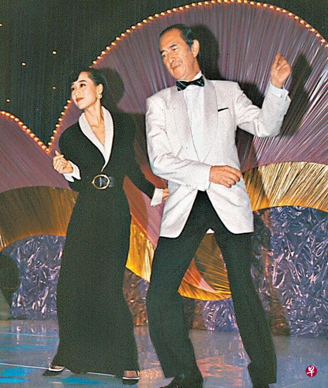 Vì sao vợ hai của "vua sòng bài Macau" quyết không cho vợ Lý Liên Kiệt vào cửa?