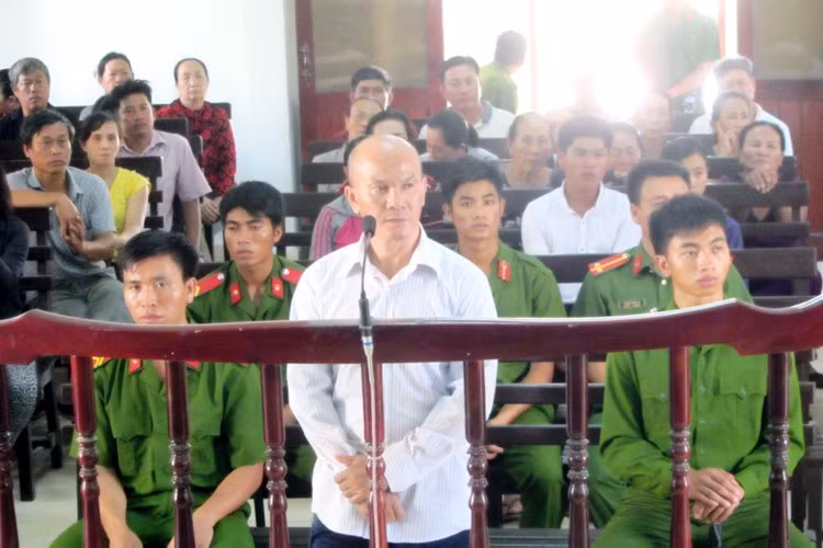 Kỳ án mất vàng với 6 lần xét xử